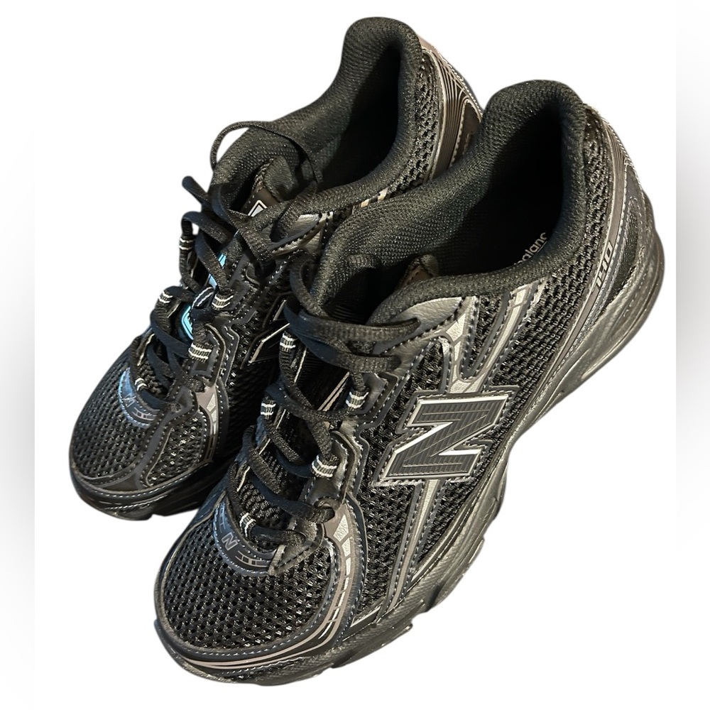 New Balance Black Mesh 740
